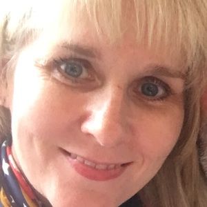 Meet your Posher, Courtney